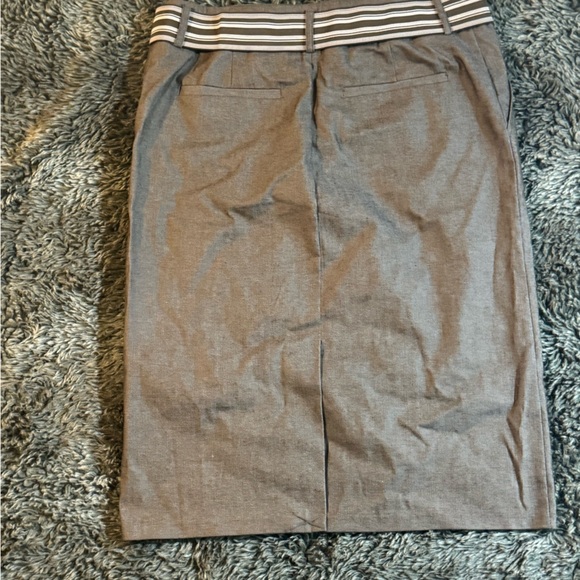 Brown New York and Company skirt size 2 NWT - Picture 5 of 5